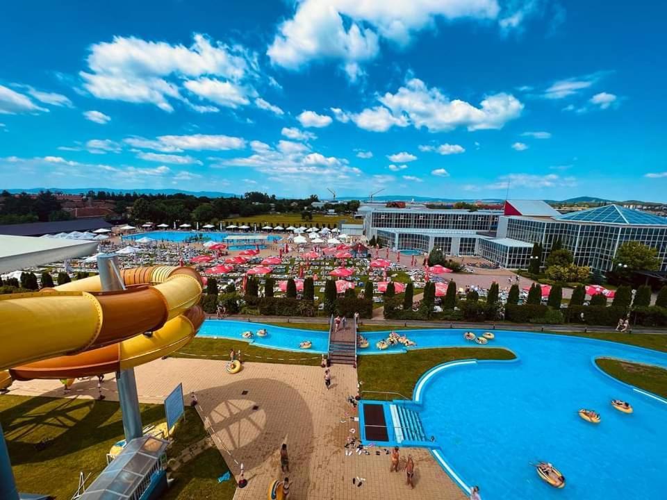 Pensiunea Ober Braşov Esterno foto